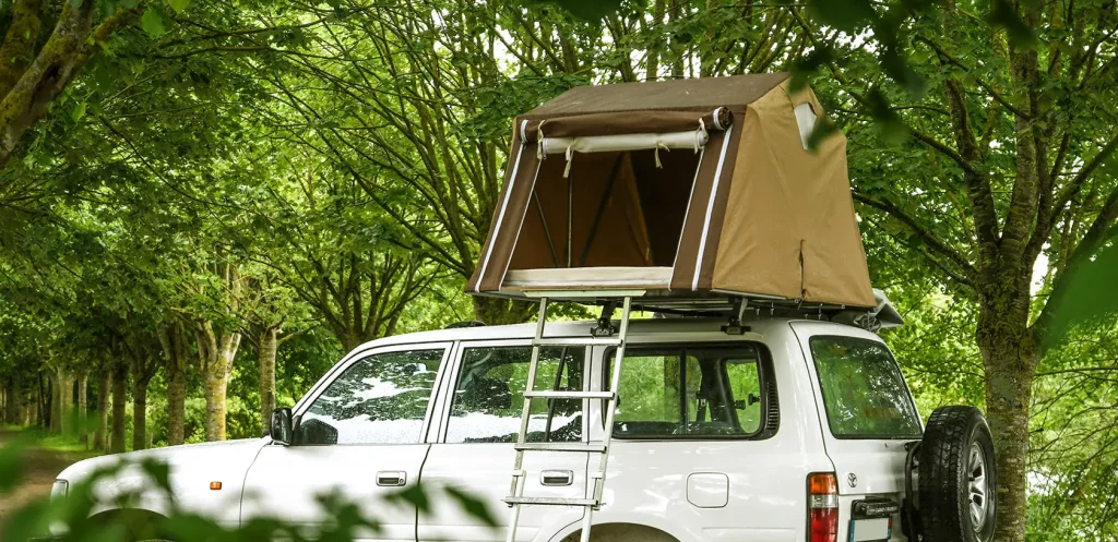 Tente de toit Fairtent sur voiture 4x4